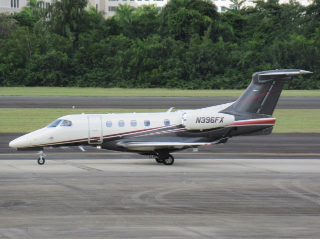 Embraer Phenom 300 (N396FX)