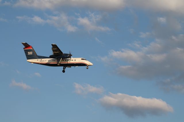 de Havilland Dash 8-100 (N942HA) - A Us Airways DHC-8-100 about to land on 22L at Logan. Final picture for 8/26/15.