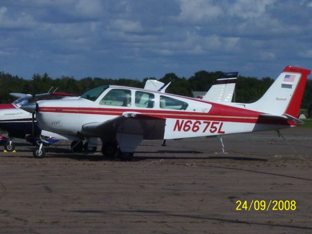 Beechcraft 35 Bonanza (N6675L)