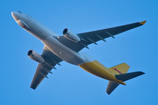 Airbus A330-200 (EI-LKC)