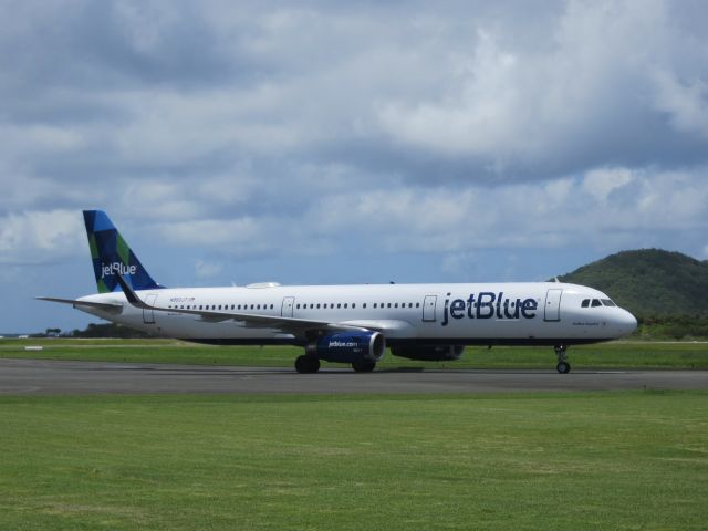 Airbus A321 (N950JT)