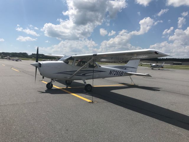 Cessna Skyhawk (N7265B)