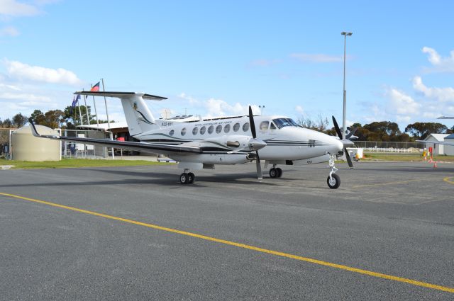 Beechcraft Super King Air 300 (A32651) - Dingo Airlines King Air at YFLI, April 2015