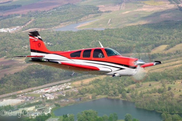 Beechcraft Bonanza (33) (N633BM)