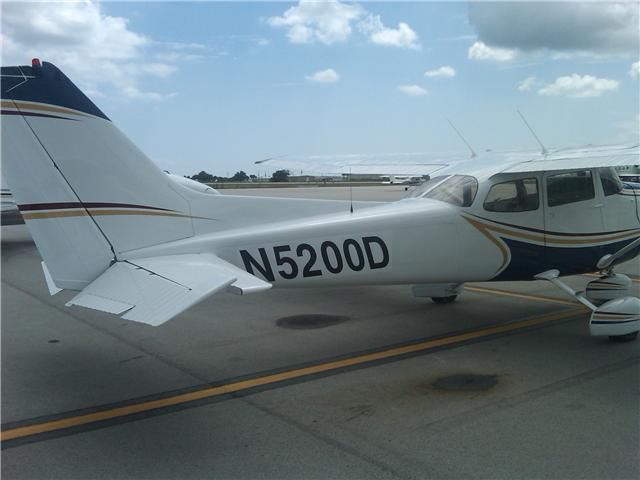 Cessna Skyhawk (N5200D)