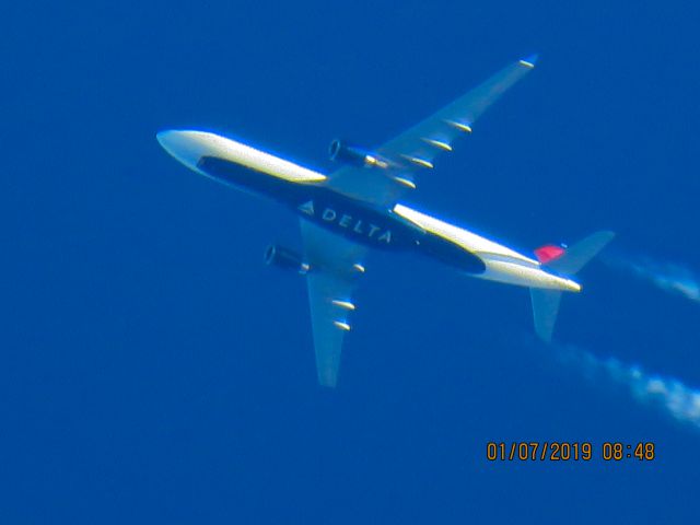 Airbus A330-300 (N829NW)