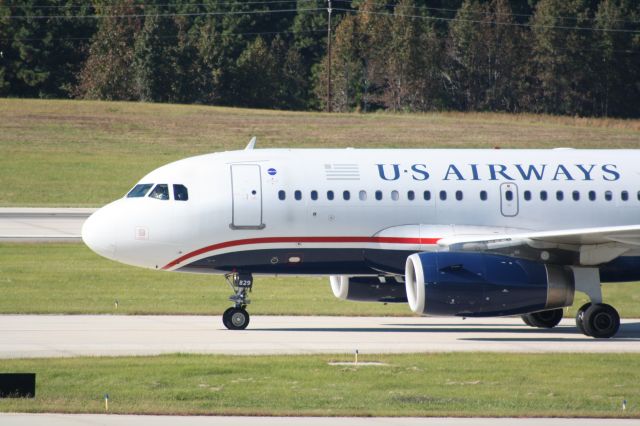 Airbus A319 (N829AW) - 829AW taxiing on Bravo to Terminal 2 at RDU