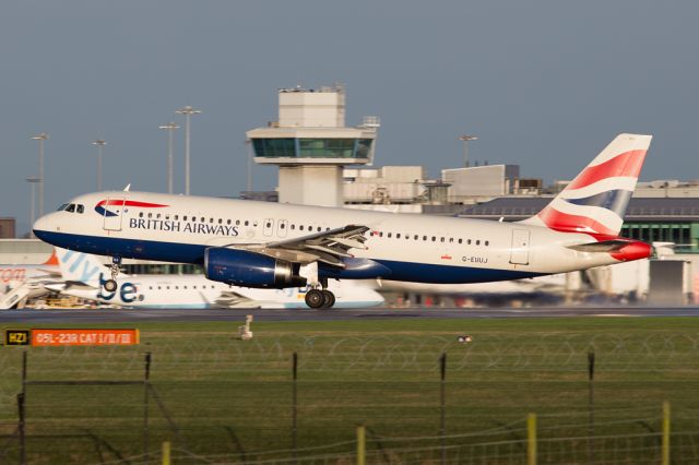 Airbus A320 (G-EUUJ) - Early rotation for this shuttle back to LHR.  7 Feb 16