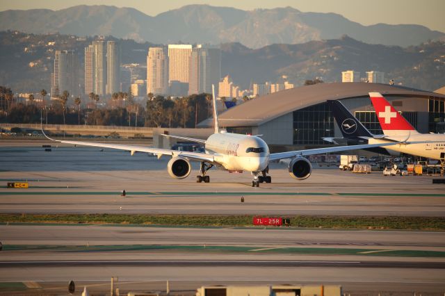 Airbus A350-1000 (A7-ANM)