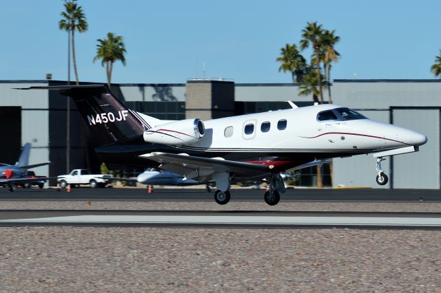 Embraer Phenom 100 (N450JF)