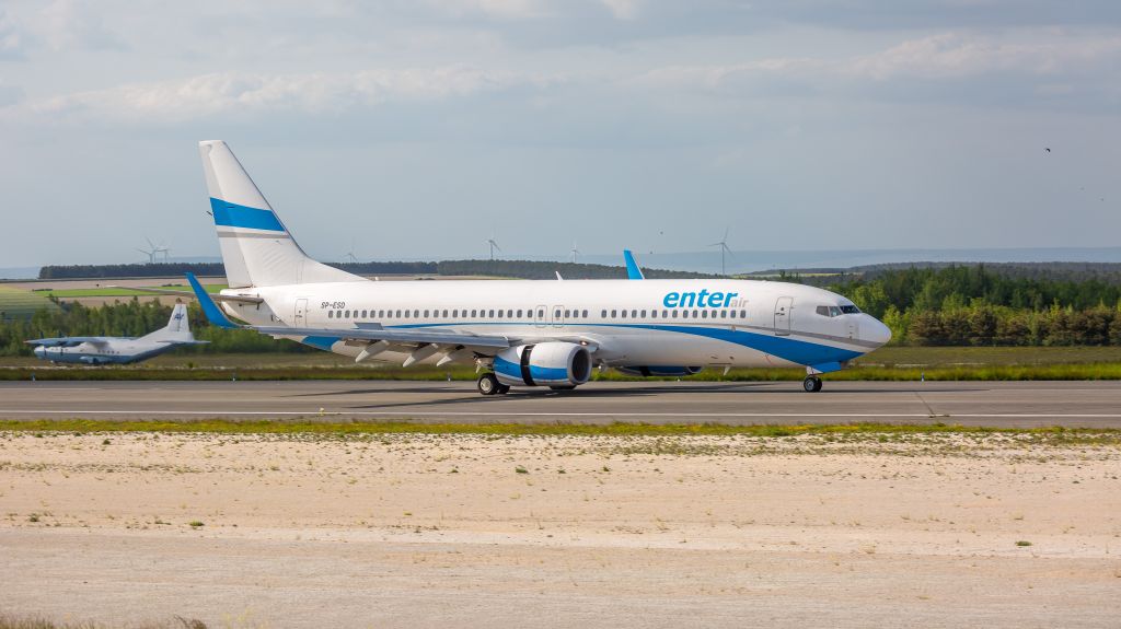 Boeing 737-700 (SP-ESD)