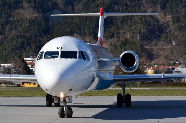 Fokker 100 (OE-LVI)