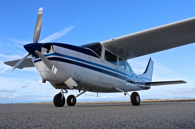 Cessna Centurion (N6824R)