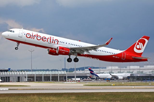 Airbus A321 (HB-JOU)