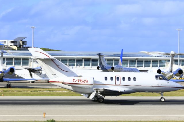Hawker 800 (C-FBUR) - C-FBUR just landed at TNCM