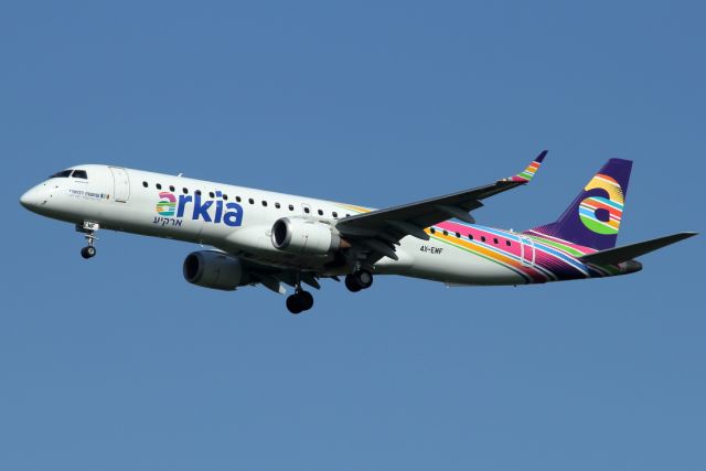 EMBRAER 195 (4X-EMF) - 22/02/2021:  Flight from Eilat (ETN), israel, on final to runway 21.