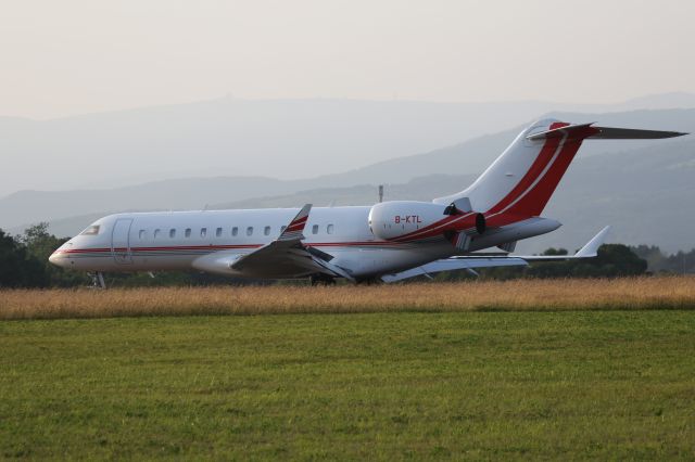 Bombardier Global Express (B-KTL) - 11 July 2015; TAG Aviation Asia,Bombardier BD-700 1A10　Global 6000