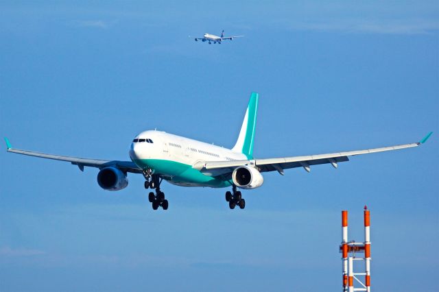 Airbus A340-300 (CS-TFZ)