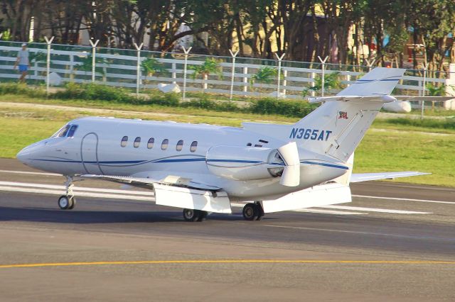 Hawker 800 (N365AT)