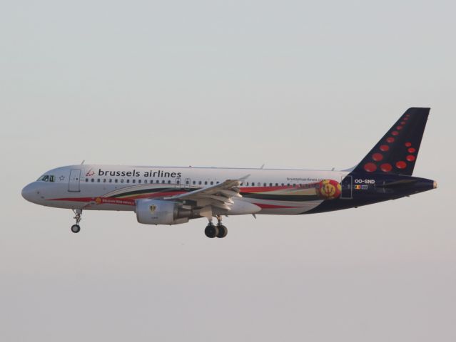 Airbus A320 (OO-SND)