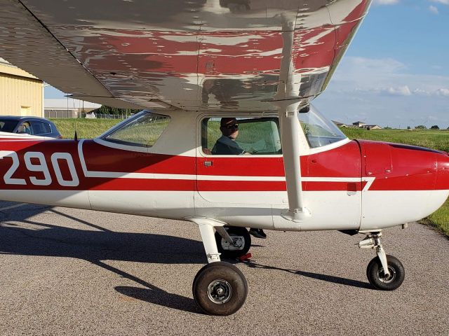Cessna Commuter (N63290)