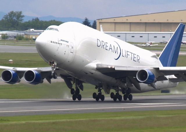 N780BA — - Photo uploaded by moonm    Boeing DreamLifter N780BA (LCF) departing KPAE