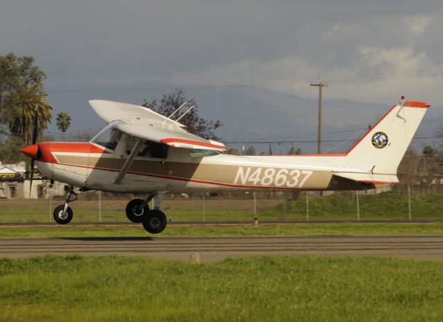 Cessna 152 (N48637)