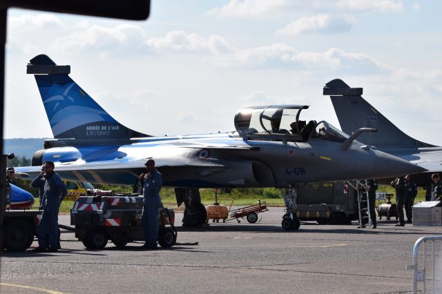 N4GR — - Rafale Solo Display France