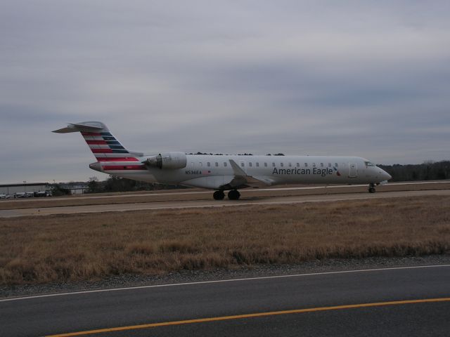 Canadair Regional Jet CRJ-700 (N536EA)