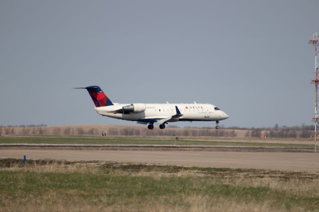 Canadair Regional Jet CRJ-200 (N835AY)