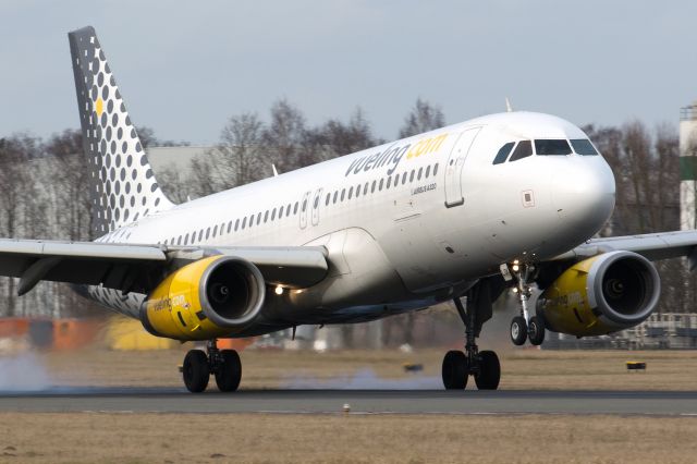 Airbus A320 (EC-LQK)