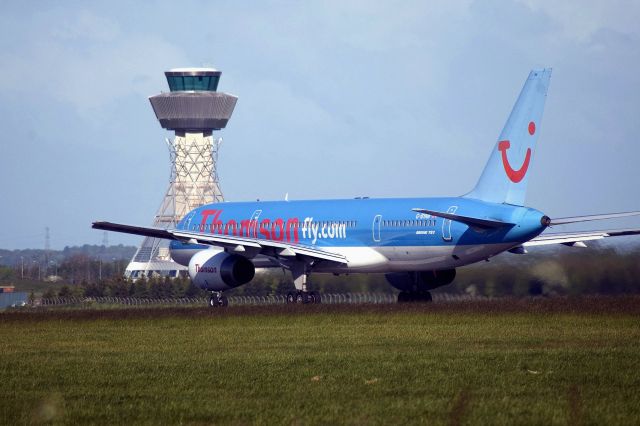 Boeing 757-200 (G-BYAW) - B757-204WL (G-BYAW) in Thomsonfly colours (before being operated by TUI Airways) departing NCL. (Photo May 2007)