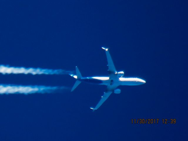 Boeing 737-900 (N263AK)