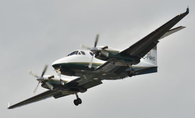 Beechcraft Super King Air 350 (C-FMHD)