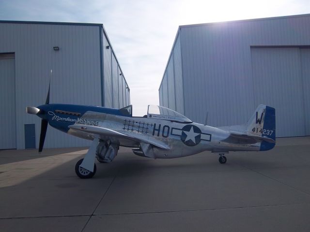 North American P-51 Mustang (N2151D)