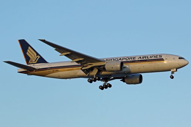 Boeing 777-200 (9V-SRL)