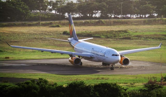 Airbus A330-200 (G-TCXB)