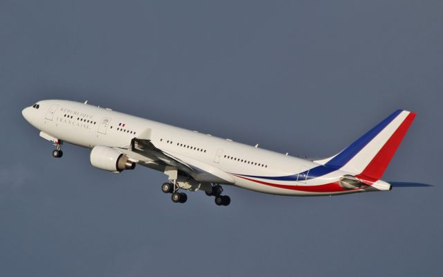 Airbus A330-300 (F-RARF) - french air force a330-300 f-rarf training at shannon today 27/1/16.