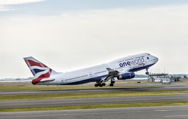 Boeing 747-200 (G-CIVM) - On my way back home to Dulles I snapped this out of the gate. 