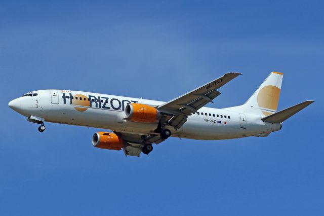 BOEING 737-400 (9H-ZAZ)