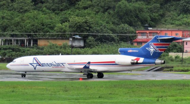 Boeing 727-100 (N495AJ)