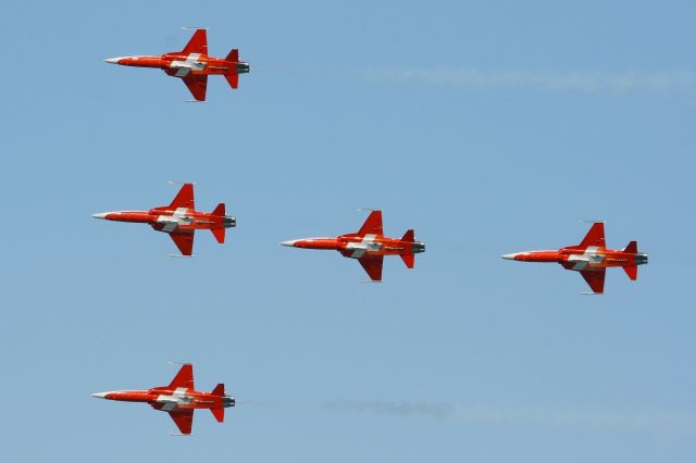 J3091 — - Northrop F-5E Tiger II, Capt Simon Billeter, leader of Patrouille Suisse 2013, Swiss Air Force Aerobatic Team, Salon de Provence Air Base 701 (LFMY)