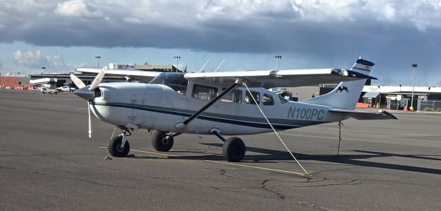 Cessna T207 Turbo Stationair 8 (N100PC)