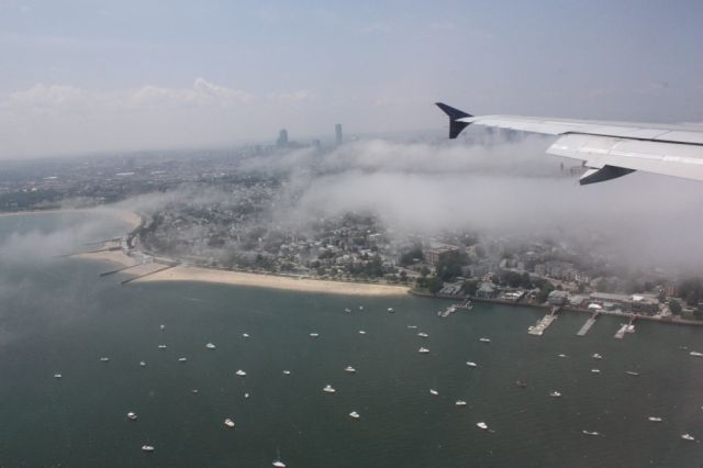 Airbus A320 (N341NW) - DL560 on approach to BOS pretty foggy out there