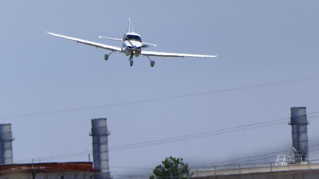 Cirrus SR-22 (N828C)