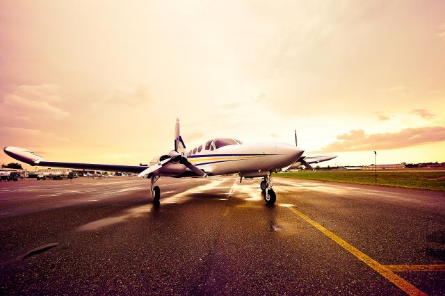 Cessna 421 (N421FM)