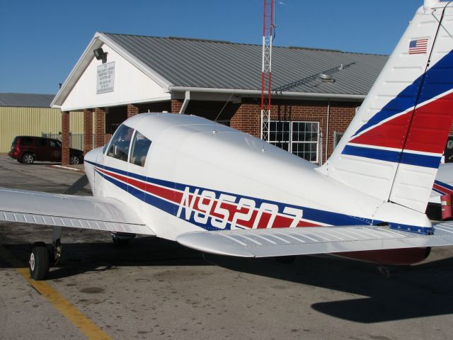 Piper Cherokee (N95207)