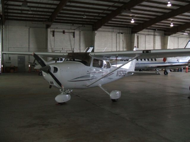Cessna Skyhawk (N15255)