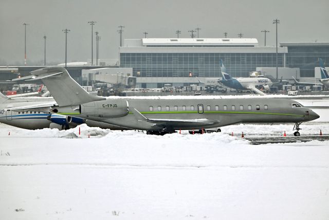 BOMBARDIER BD-700 Global 7500 (C-FPJD)