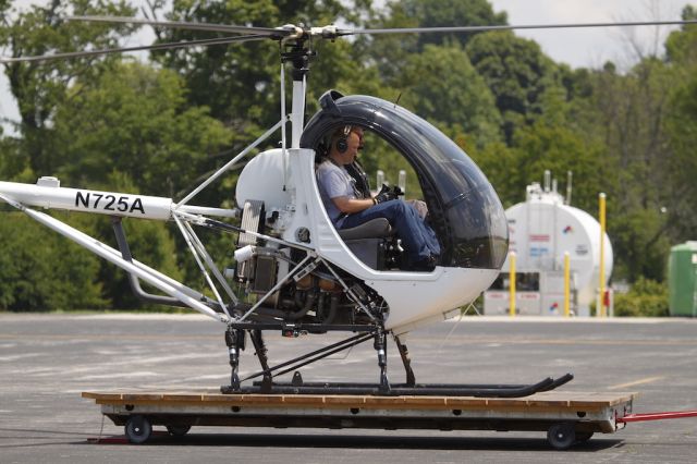 N725A — - ETL Aviation's 300CB training helicopter.  